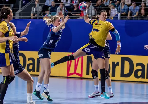 Turneele preolimpice de handbal au fost anulate. România va juca, probabil, în iunie