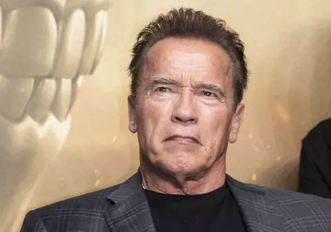 Arnold Schwarzenegger dă în judecată compania care a făcut un robot cu chipul lui. Vrea 10 milioane de dolari!