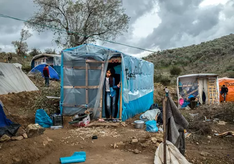 Coronavirus confirmat pe insula greacă Lesbos, unde se află 20.000 de refugiați, în condiții de igienă precară
