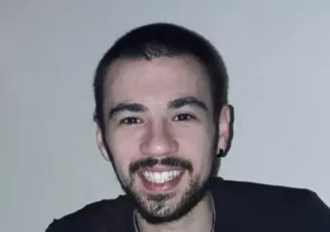 Un italian de 19 ani, răpus de coronavirus în Anglia.  Medicii i-au spus că e ”tânăr, puternic şi nu trebuie să-şi facă griji”