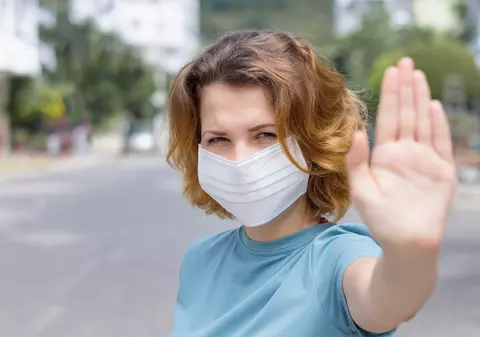 Masca de protecţie devine obligatorie şi în Maramureș