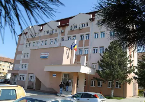 Asistentă depistată cu coronavirus în spitalul din Orăștie, în care 12 cadre medicale și-au dat demisia