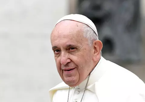 Papa Francisc s-a rugat pentru jurnaliştii care ajută oamenii să nu se simtă izolaţi