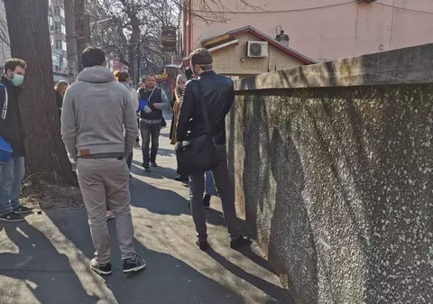 Documentele autorităților se bat cap în cap. Arafat: „Toți rezidenții de la medicină de familie și internă să meargă la DSP”. DSP: „Nu e nevoie”