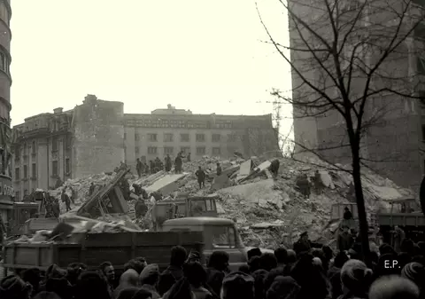 43 de ani de la marele cutremur. Clădiri simbol din București s-au prăbușit total sau parțial. Ce se află azi în locul lor