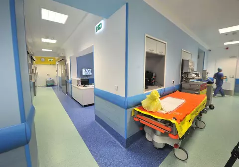 Se întâmplă și lucruri bune în criza coronavirusului. Zeci de voluntari care nu se cunosc lucrează împreună ca să ajute spitalele