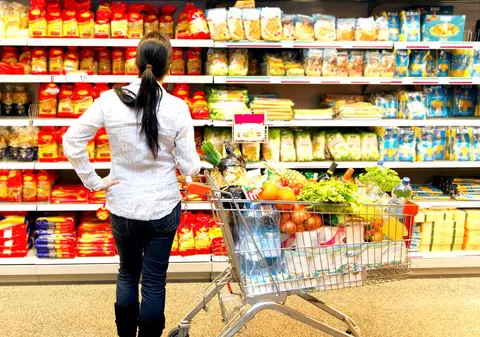 Anchetă în două supermarketuri din Germania, după ce au fost descoperite sticle cu otravă