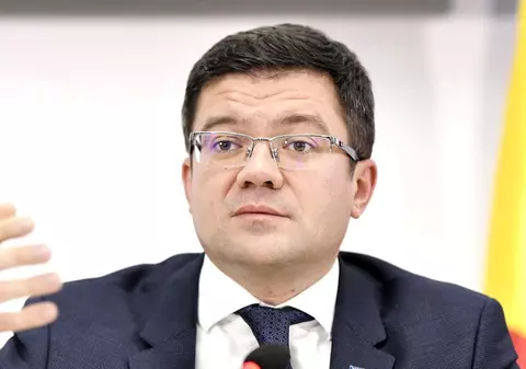 Ministrul mediului cere ca hoții de lemne să fie arestați. „Vreau să îi văd cu cătuşe pe mâini”