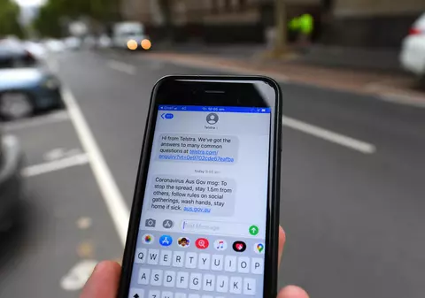 Coronavirusul poate supraviețui pe telefon nouă zile, anunță un specialist în boli infecțioase australian