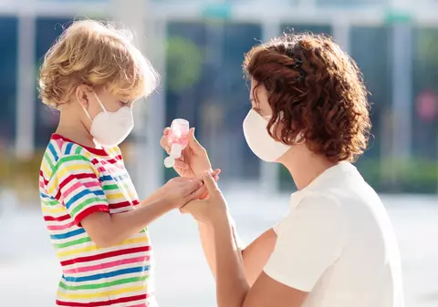 Andreea Moldovan, despre noile tulpini de COVID: „Sunt mai contagioase pentru copii şi se transmit mai uşor”