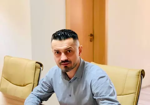 Cine se luptă cu pandemia în Alba: șeful DSP, un economist cercetat în trecut pentru defrișări ilegale, fiul unei directoare din Primăria Alba Iulia