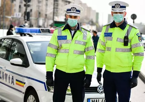 Întrebare: Pot să o aduc pe bunica la mine acasă, din alt județ? Poliția oferă un răspuns foarte important