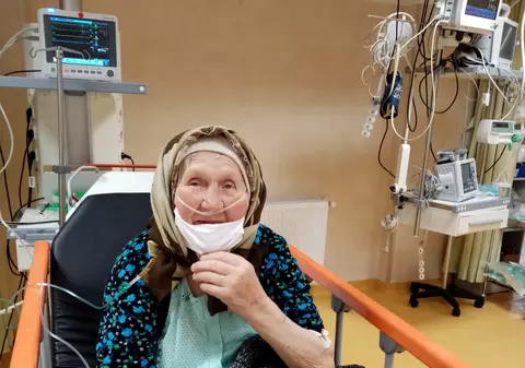 O bunicuță i-a impresionat pe medicii de la Spitalul Județean din Suceava. Cum s-a prezentat femeia la spital
