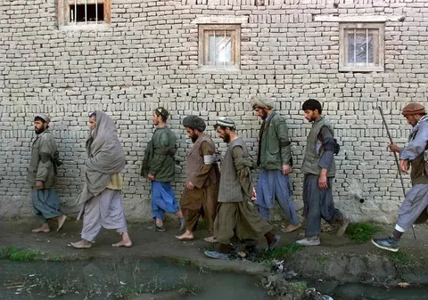 Peste 12.000 de prizonieri vor fi eliberaţi în Afganistan, pentru a se evita răspândirea COVID-19 în închisori