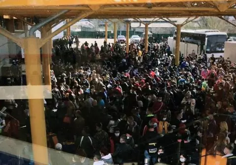 Noul proiect de ţară este neoiobăgia. Statul nu face diferența între bușteni și oameni