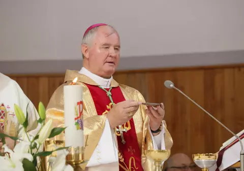 Biserica Catolică: ”Obligativitatea orelor de educație sexuală încalcă drepturile părinților”