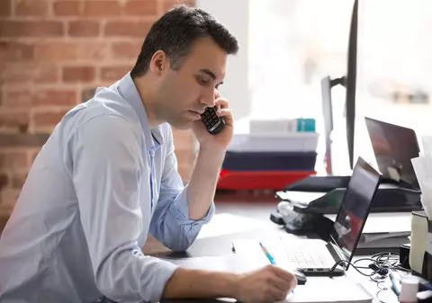 Băncile, imposibil de contactat de clienții care vor să amâne ratele. Instituțiile se apără: „Avem un volum mare de apeluri generate de situația privind COVID-19”