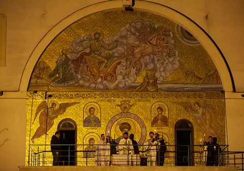 Slujbele în biserici nu sunt permise „sub nici o formă” după 15 mai, cu public, a spus Ludovic Orban