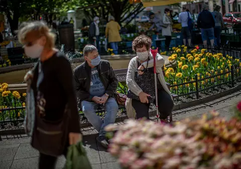 Statele din centrul și estul Europei au controlat epidemia incomparabil mai bine decât vecinii din vest. Cum au reușit