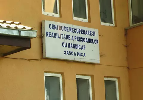 Mai mulți beneficiari ai Centrului de Recuperare și Reabilitare Sasca Mică, asimptomatici, confirmați cu infecție cu noul coronavirus