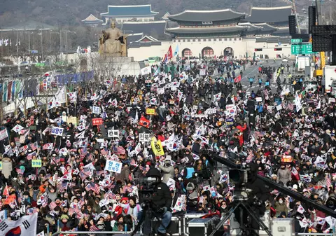 De ce Coreea de Sud bate coronavirusul? În ultimii 20 de ani, prin mișcări de protest, coreenii au obținut servicii publice de calitate