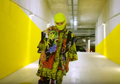 Smiley, Delia și Randi au lansat piese inspirate de restricțiile și măsurile împotriva răspândirii coronavirusului