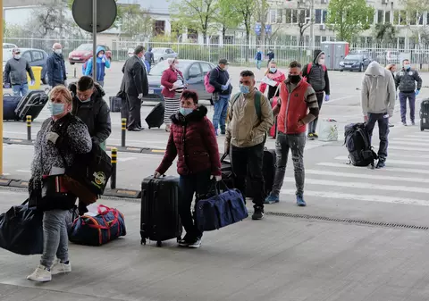 EXCLUSIV | Câți sezonieri români au plecat la muncă în străinătate de la începutul pandemiei?
