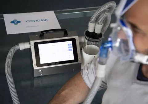 Soluţii româneşti anti-COVID, premiate de Comisia Europeană: măşti reutilizabile, echipamente pentru medici şi platforme inteligente