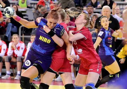 Campionatul Mondial de tineret la handbal feminin organizat de România a fost suspendat