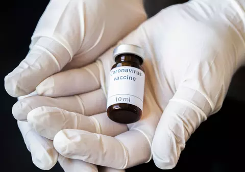 Germania înaintează ipoteza obținerii unui vaccin pentru COVID până la sfârșitul anului. Serul e deja în teste pe oameni