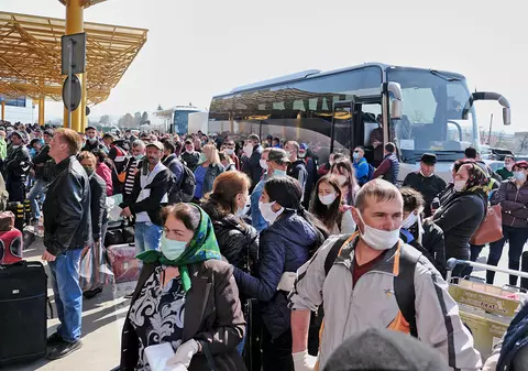 Orice, dar nu opriți corăbiile cu sclavi!