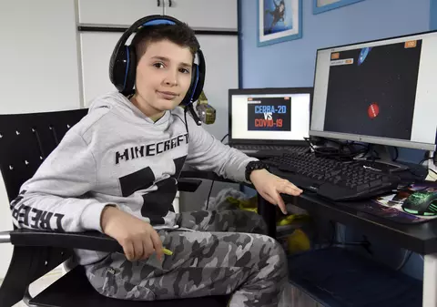 Un băiețel italian a inventat un joc video despre coronavirus