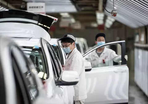 Suma fabuloasă pe care constructorii auto au împrumutat-o în ultimele 5 luni pentru a trece peste șocul pandemiei