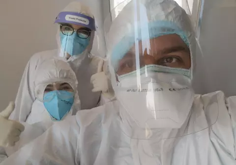 Un medic din Iași s-a oferit să fie de detașat la Suceava pentru a trata pacienți COVID-19. „Vorbim de o meserie pe care ne-am ales-o, care implică riscuri”﻿