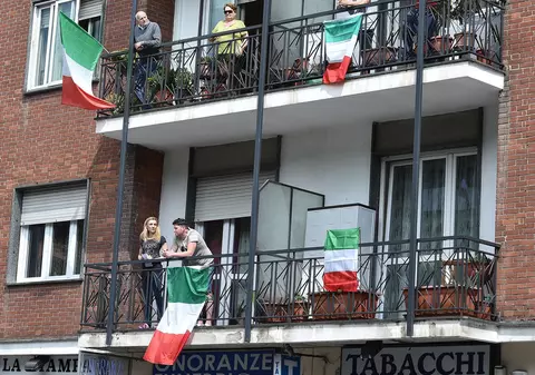 VIDEO |  Italia cântă Bella Ciao la ferestre de Ziua Eliberării