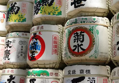 Japonezii pot folosi băuturi alcoolice în locul dezinfectantului. Care este procentul de alcool cerut de ministrul sănătății
