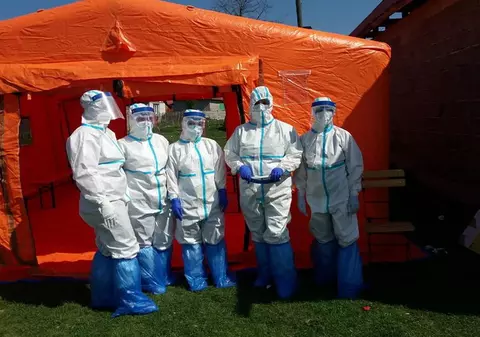 Sute de medici și asistenți, majoritatea din școli și grădinițe, detașați la ordin. Unul singur și-a dat acordul pentru transfer