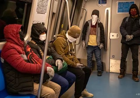 DATE OFICIALE de la Metrorex. Câți bucureșteni au mai mers cu metroul de când s-a decretat starea de urgență