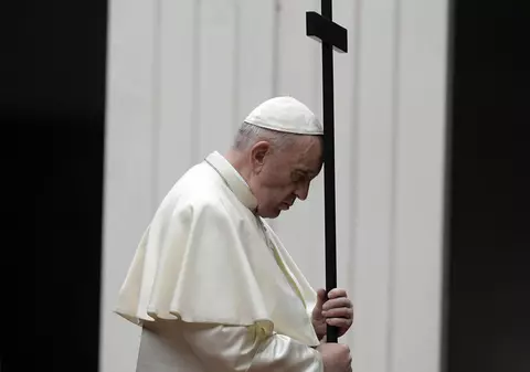 Un angajat al Papei Francisc, infectat cu COVID-19. Este al 12-lea caz de la Vatican