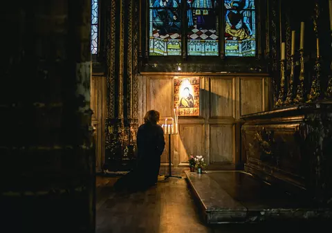 Astăzi, dacă mama ar trăi, aș ruga-o să rămână în casă în noaptea de Paști