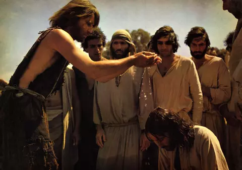 Program TV de Paște. Ce vedem la televizor de Sărbătoarea Învierii