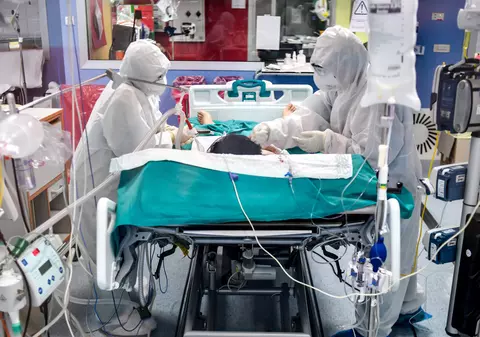 Federația „Solidaritatea Sanitară”: Doar jumătate din personalul medical a fost instruit să trateze de COVID