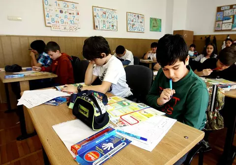 Școlile din București nu vor fi închise din cauza vremii nefavorabile, spune prefectul Capitalei