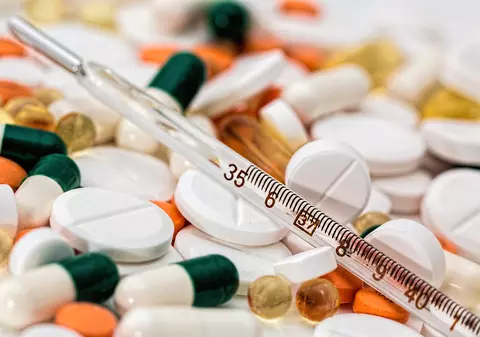Cât de eficiente sunt antibioticele pentru tratarea coronavirusului. Experții au dat verdictul