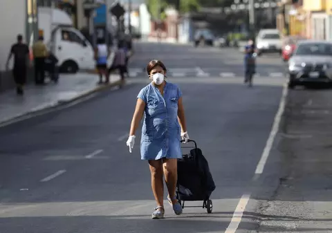 Salariile președintelui și miniștrilor din Peru, reduse pentru a ajuta victimele COVID-19