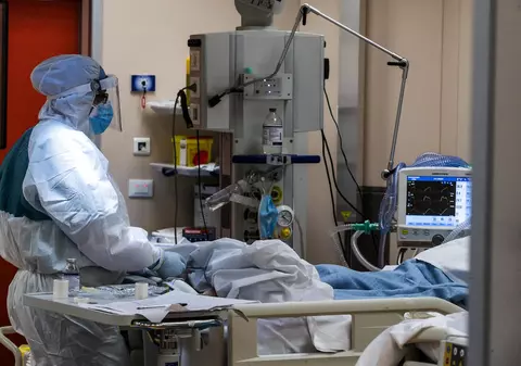 O femeie de 97 de ani din Arad s-a vindecat de coronavirus după opt zile de tratament