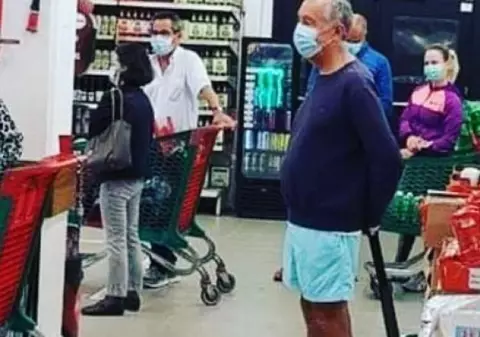 O fotografie cu președintele Portugaliei a devenit virală. Cum s-a dus la cumpărături