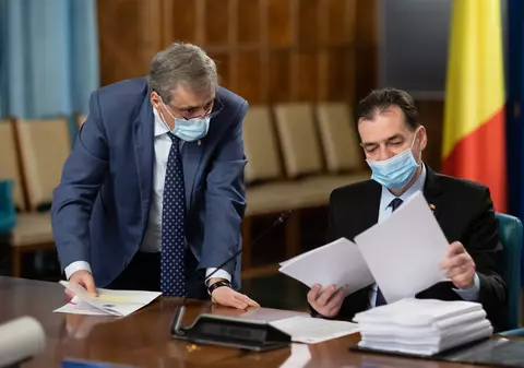 VIDEO | Guvernul a adoptat măsurile de relaxare care intră în vigoare la 1 iunie: Liber la terase, pe plajă şi la spectacole în aer liber