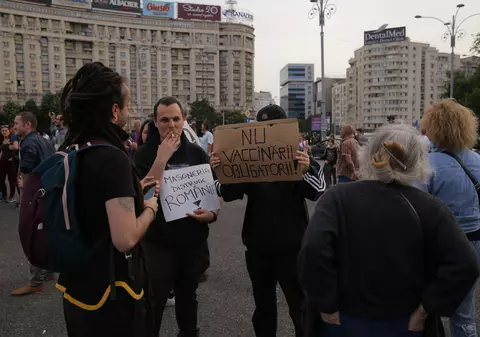 25,5 concluzii la Marea Ieșire din Casă. Un cuvânt de înțelegere pentru conspiraționiști și cum am ajuns să mă enervez și pe libertarieni, și pe stângiști