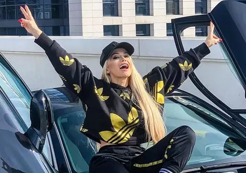 Anda Adam, probleme în trafic, în prima zi de relaxare a restricțiilor. „A venit un domn, îmi bătea în geam disperat”